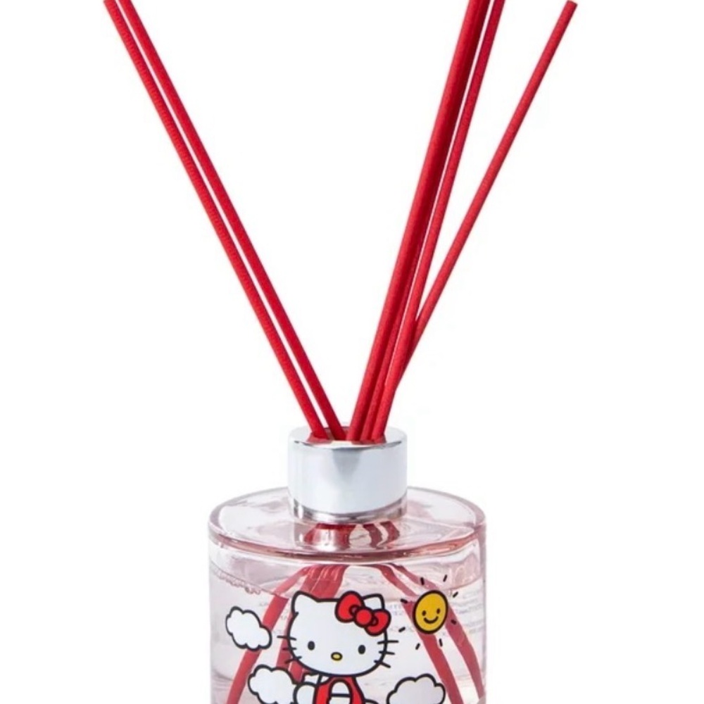 Hello Kitty Reed Diffuser NWT - Picture 3 of 7